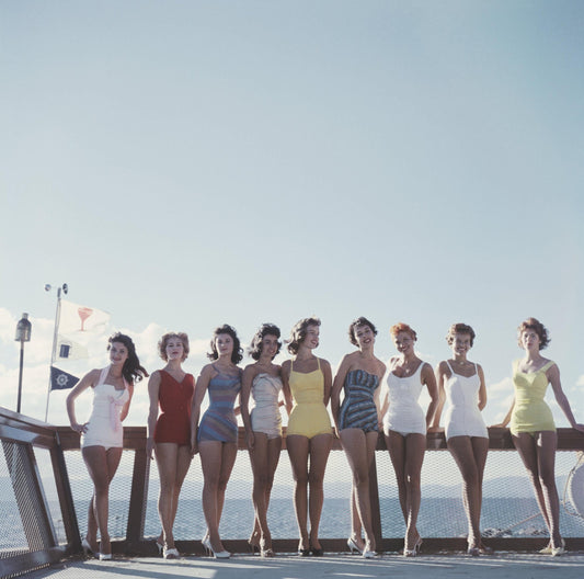 Slim Aarons: Capturing Leisure and Luxury in Lake Tahoe