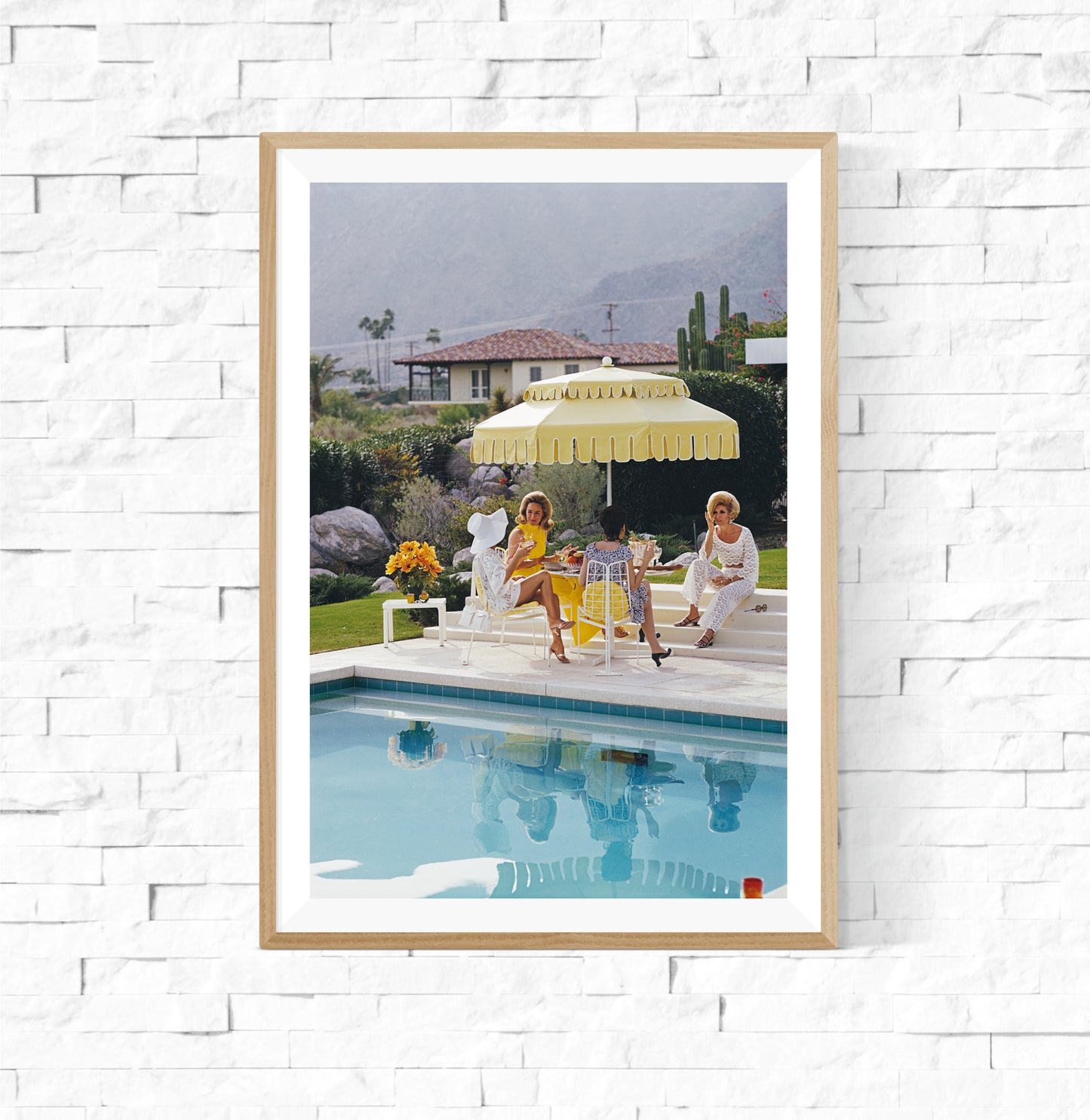 Slim Aarons: Nelda and Friends-The Darkroom Society