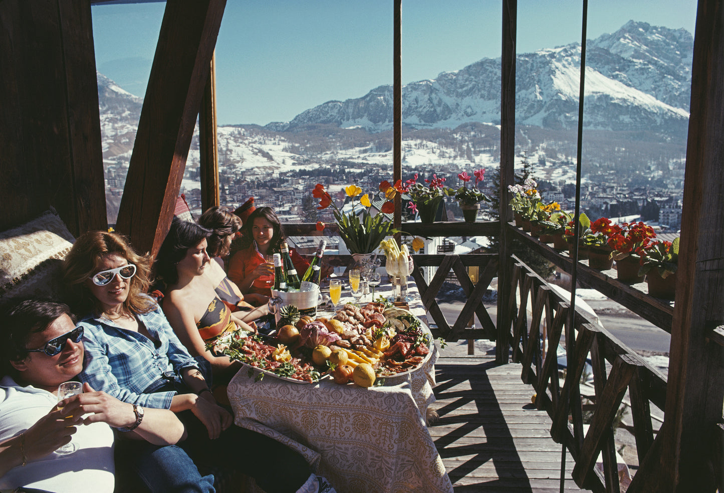 Slim Aarons: Catching the Sun in Cortina