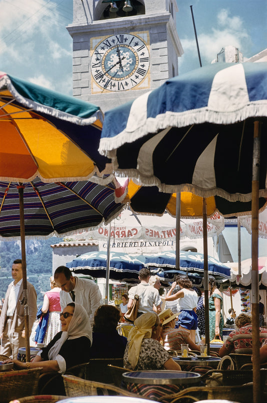 Slim Aarons: Piazza Umberto I, Capri