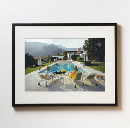 Slim Aarons: Poolside Gossip
