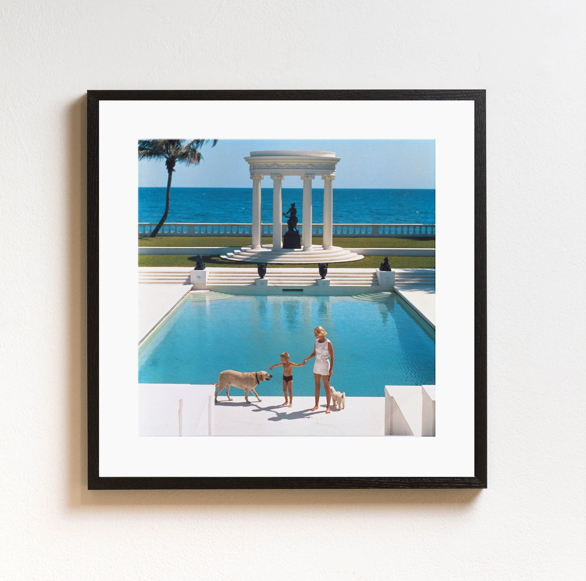 Slim Aarons: Nice Pool