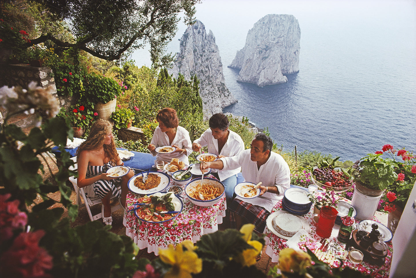 Slim Aarons: Dining Al Fresco, Capri, Italy photo for sale Getty Images Gallery